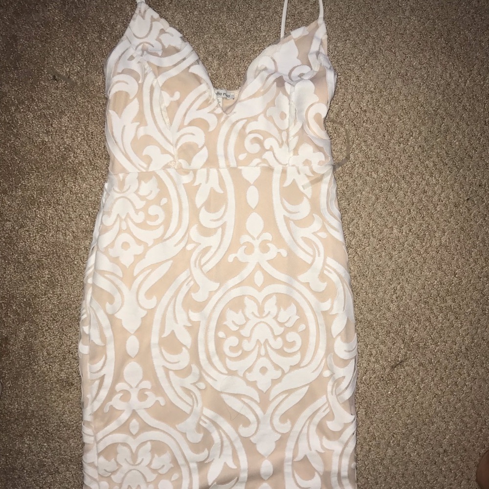 Flattering tan & white dress